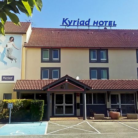 Kyriad Lyon Est - Saint Bonnet De Mure Exterior photo
