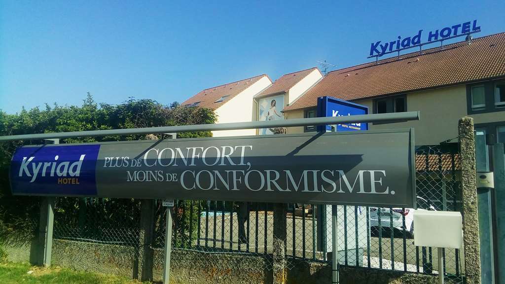 Kyriad Lyon Est - Saint Bonnet De Mure Exterior photo